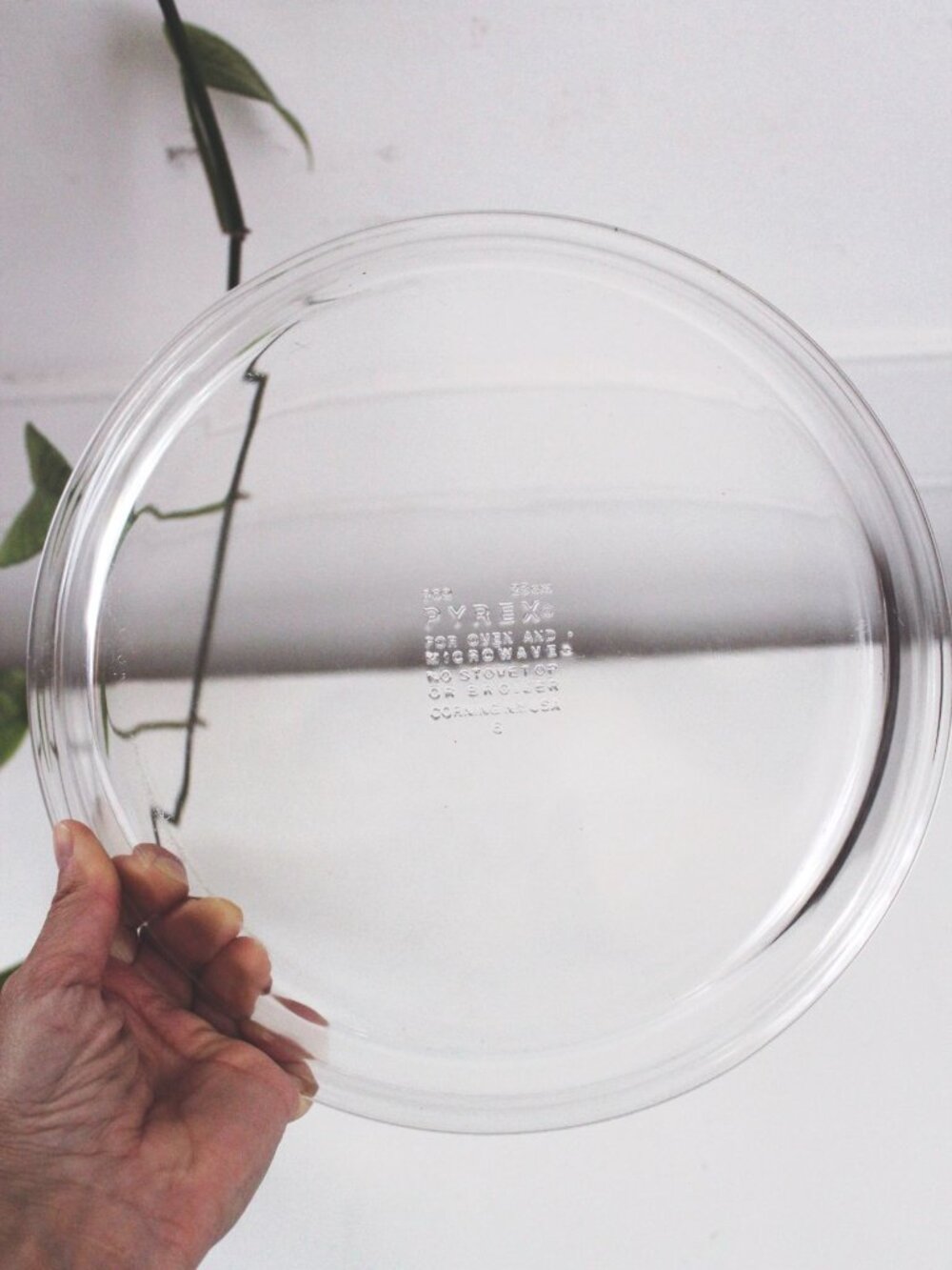 Vintage Pyrex Clear Glass 9" Pie Plate Baking Dish Serving Tray Mid Century USA - Picture 3 of 4